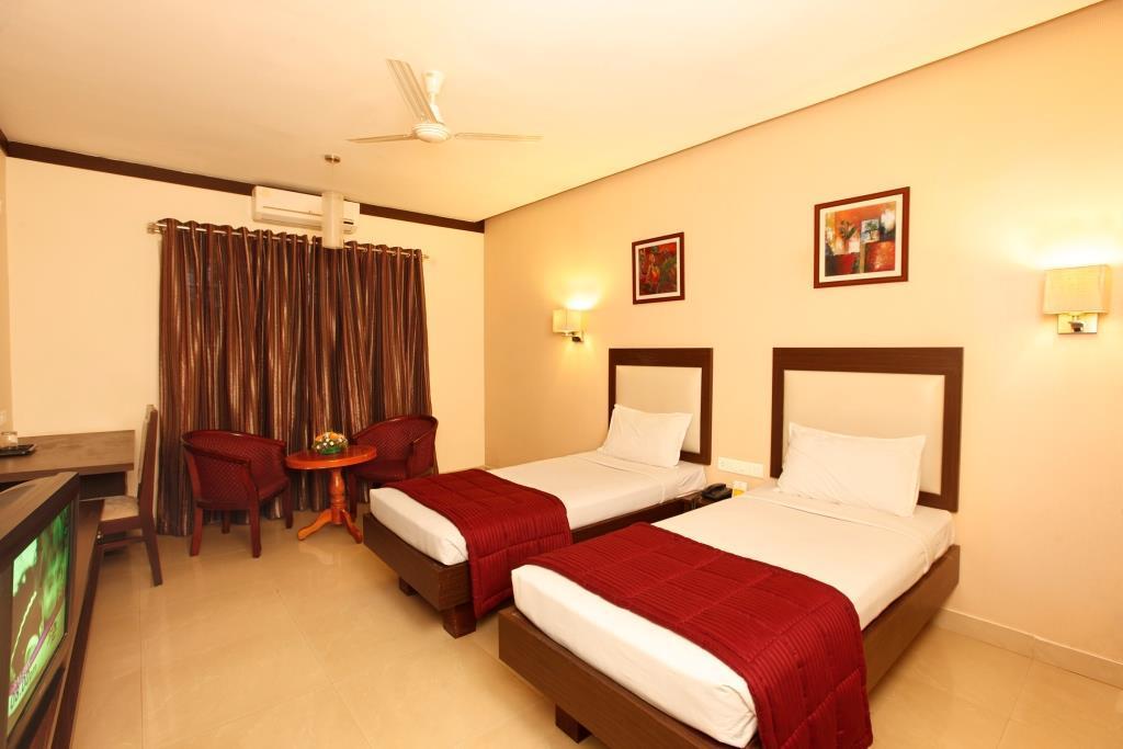 Broadbean Hotel Tellicherry Buitenkant foto